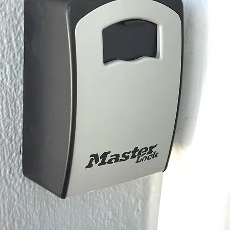 شقة Naousaki Premium 4 *