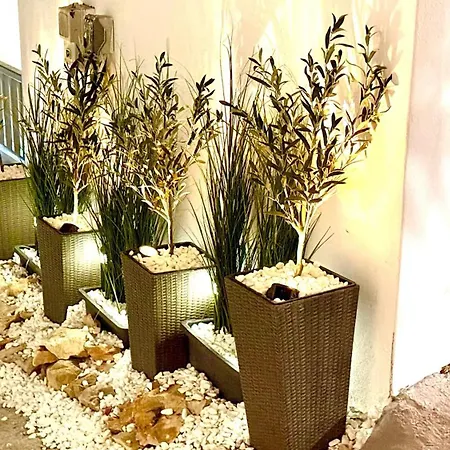 شقة Naousaki Premium 4 *